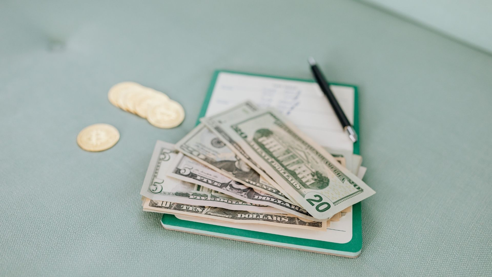 Virtual Cards in B2B Payments: Replacing Checks and Wire Transfers